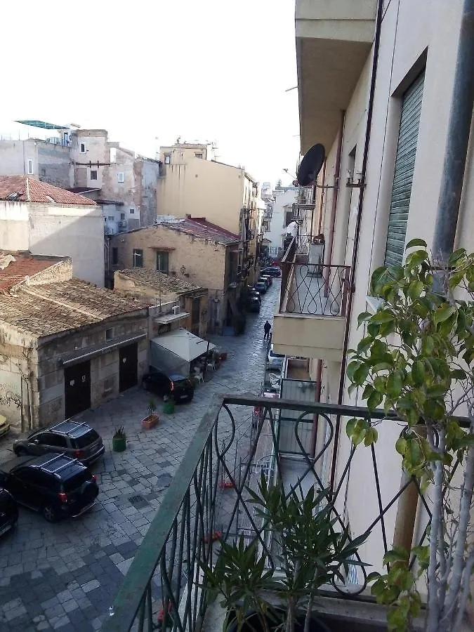 בית אירוח דירות פלרמו Fz House